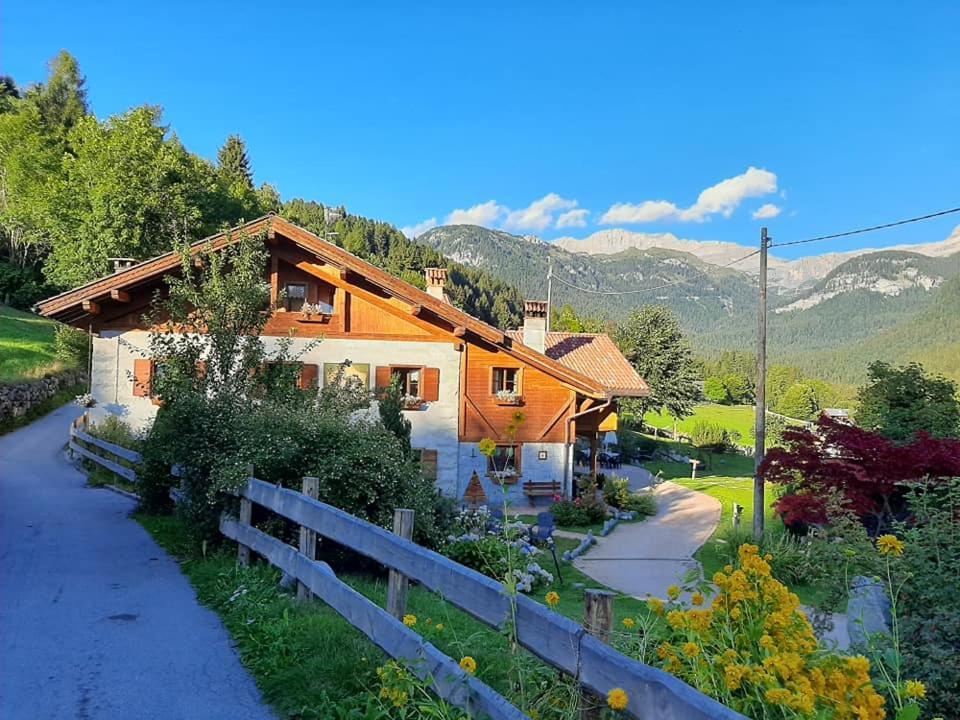 Maso Pin Bed & Breakfast Madonna Eksteriør bilde
